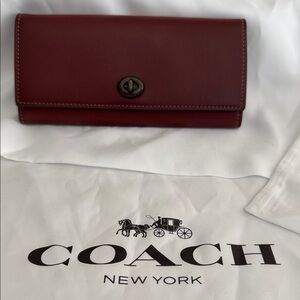 Coach Turnlock Envelope Wallet